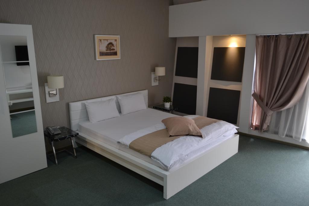 Guesthouse City Central International Skopje Exterior photo